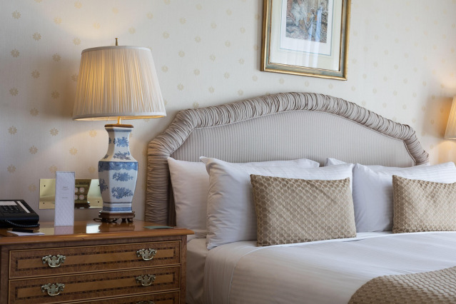 cozy suite room