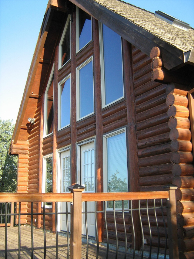 mountain cabin exterior