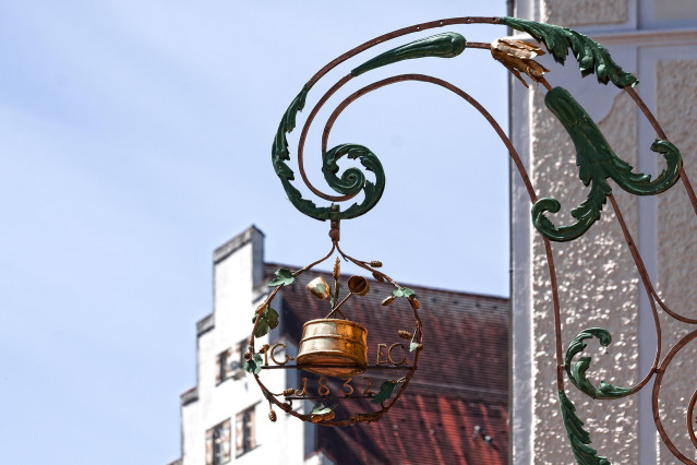inn exterior sunlight